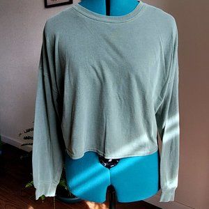 Sky + Sparrow distressed long sleeve t-shirt. Olive green, junior's size large